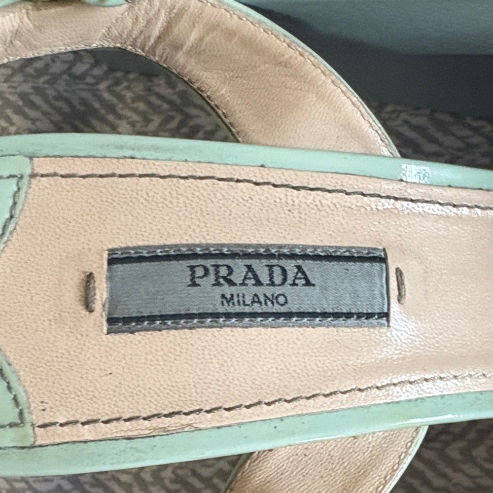 Prada Mint/Teal Platform Heels 5.5 inch heels with 3 inch platform eu 41
